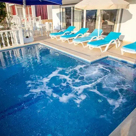 Hotel Charming 4-bed In Magnificent View Kalkan