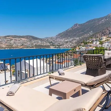 Charming 4-bed In Magnificent View Hotel 4*