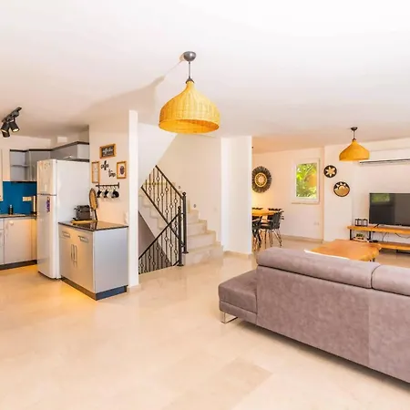 Hotel Charming 4-bed In Magnificent View