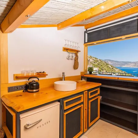 Charming 4-bed In Magnificent View Hotel Kalkan