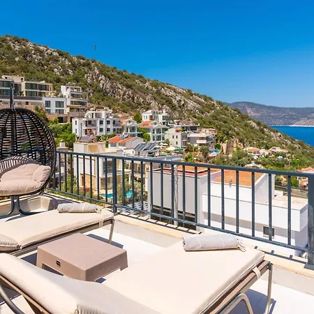 Charming 4-bed In Magnificent View 4*